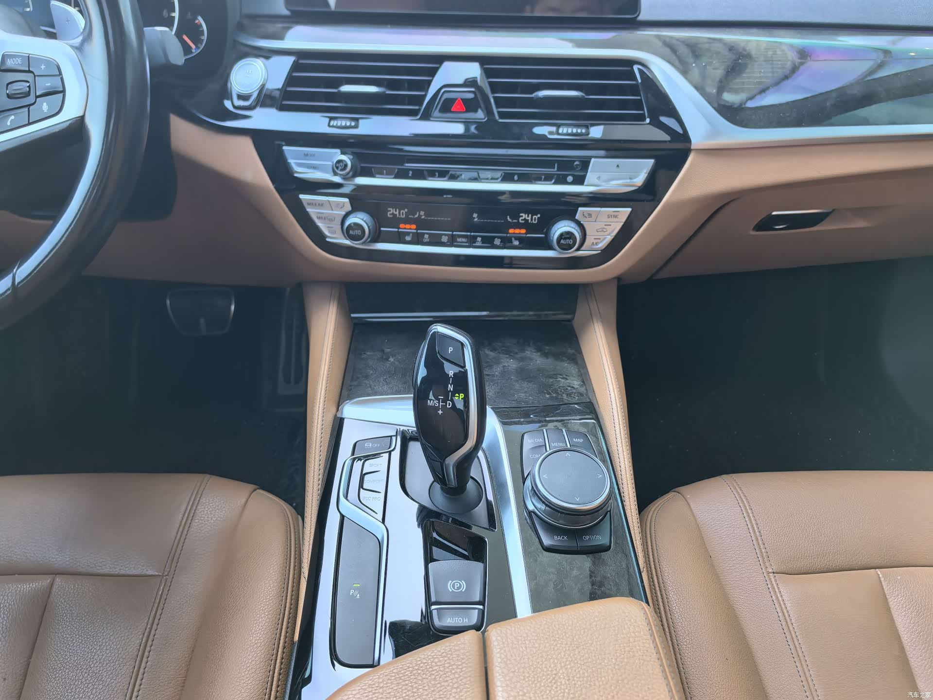 BMW 5 Series, 2018 10