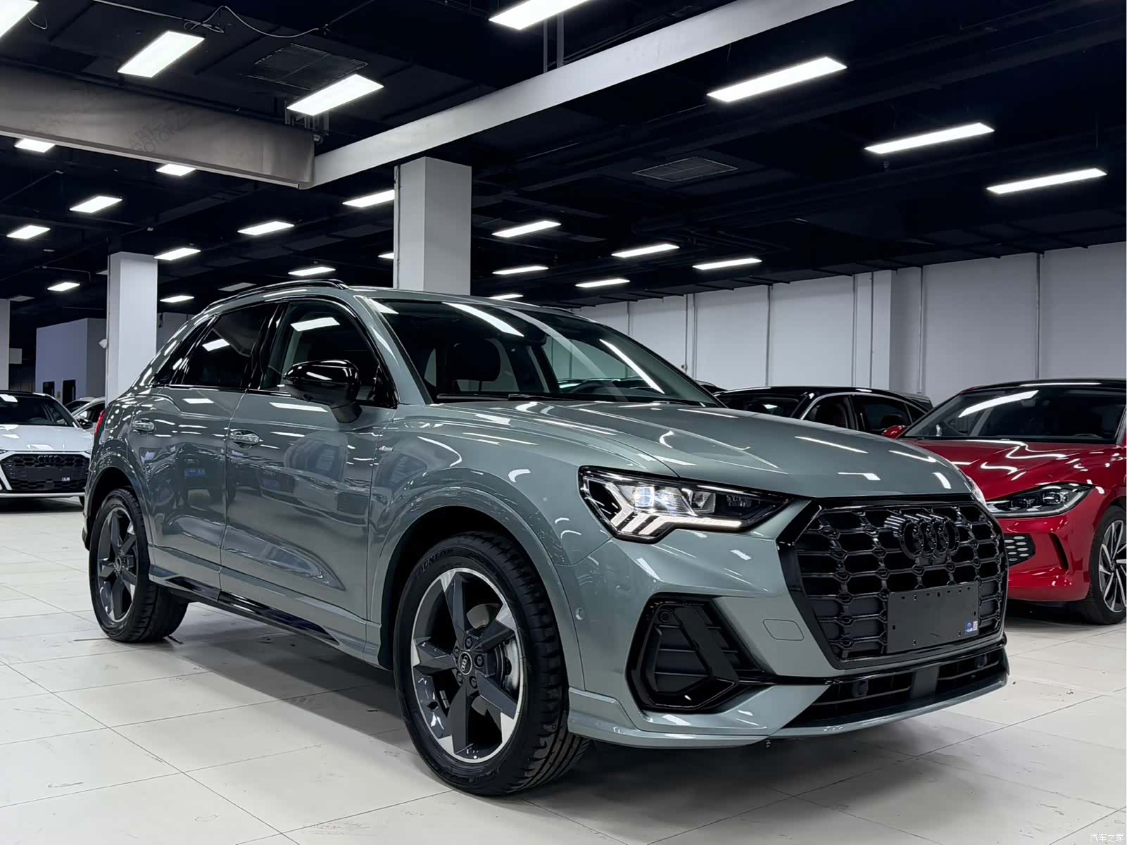 Audi Q3, 2022 3