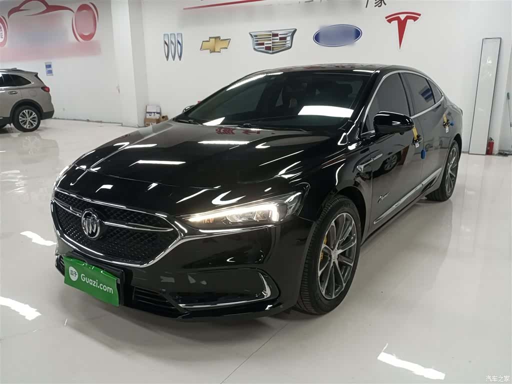 Buick LaCrosse, 2023 1