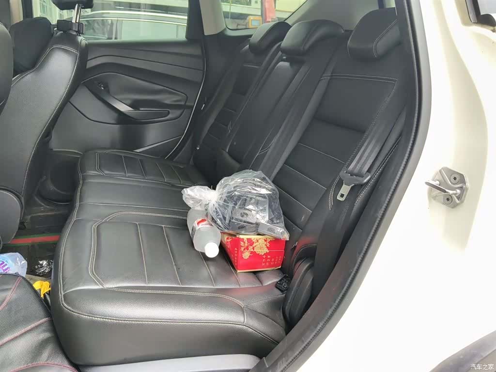 Ford Kuga, 2018 18