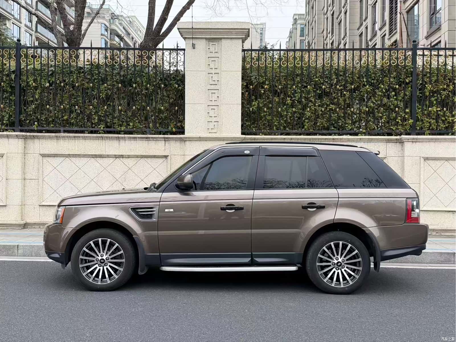 Land Rover Range Rover, 2011 3