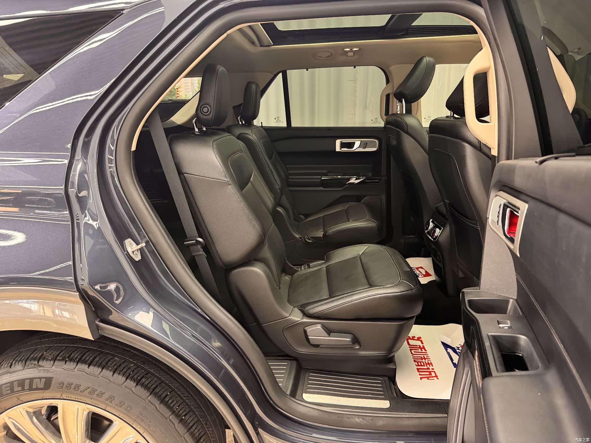 Ford Explorer, 2021 20