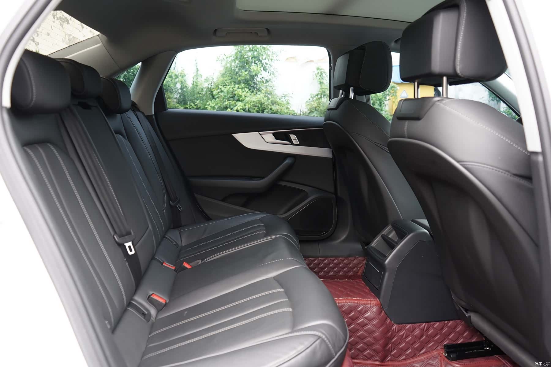 Audi A4L, 2024 6