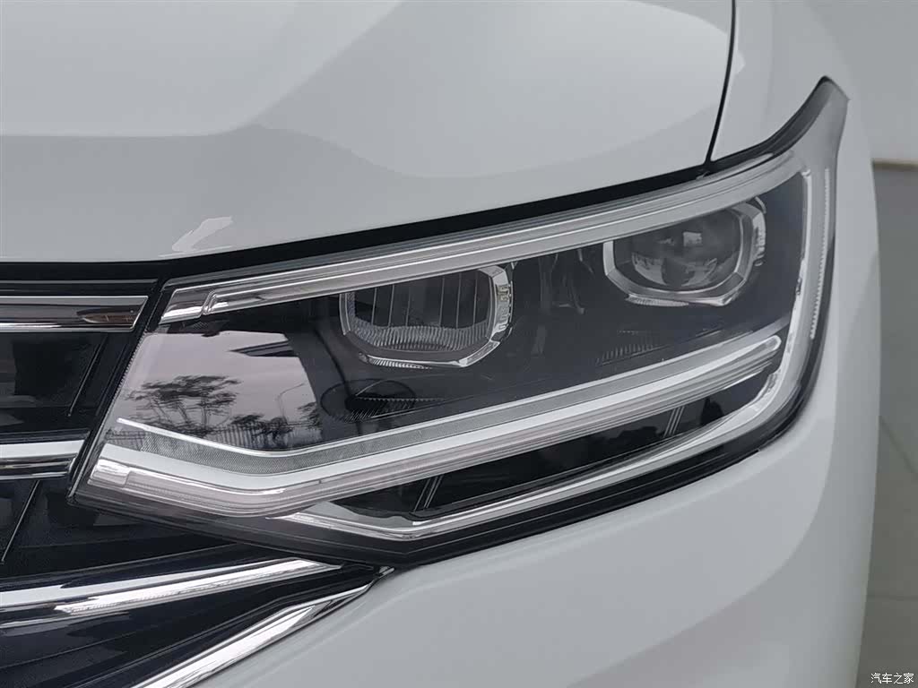 Volkswagen Tiguan L, 2023 7