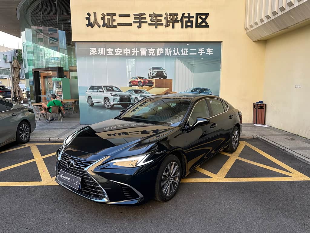 Lexus ES 2025 200 Premium