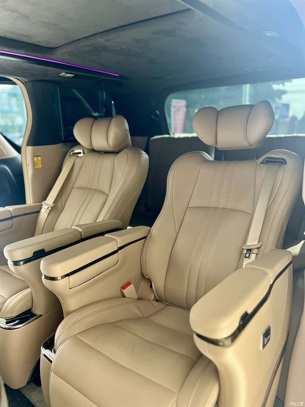 Toyota Alphard, 2012 12