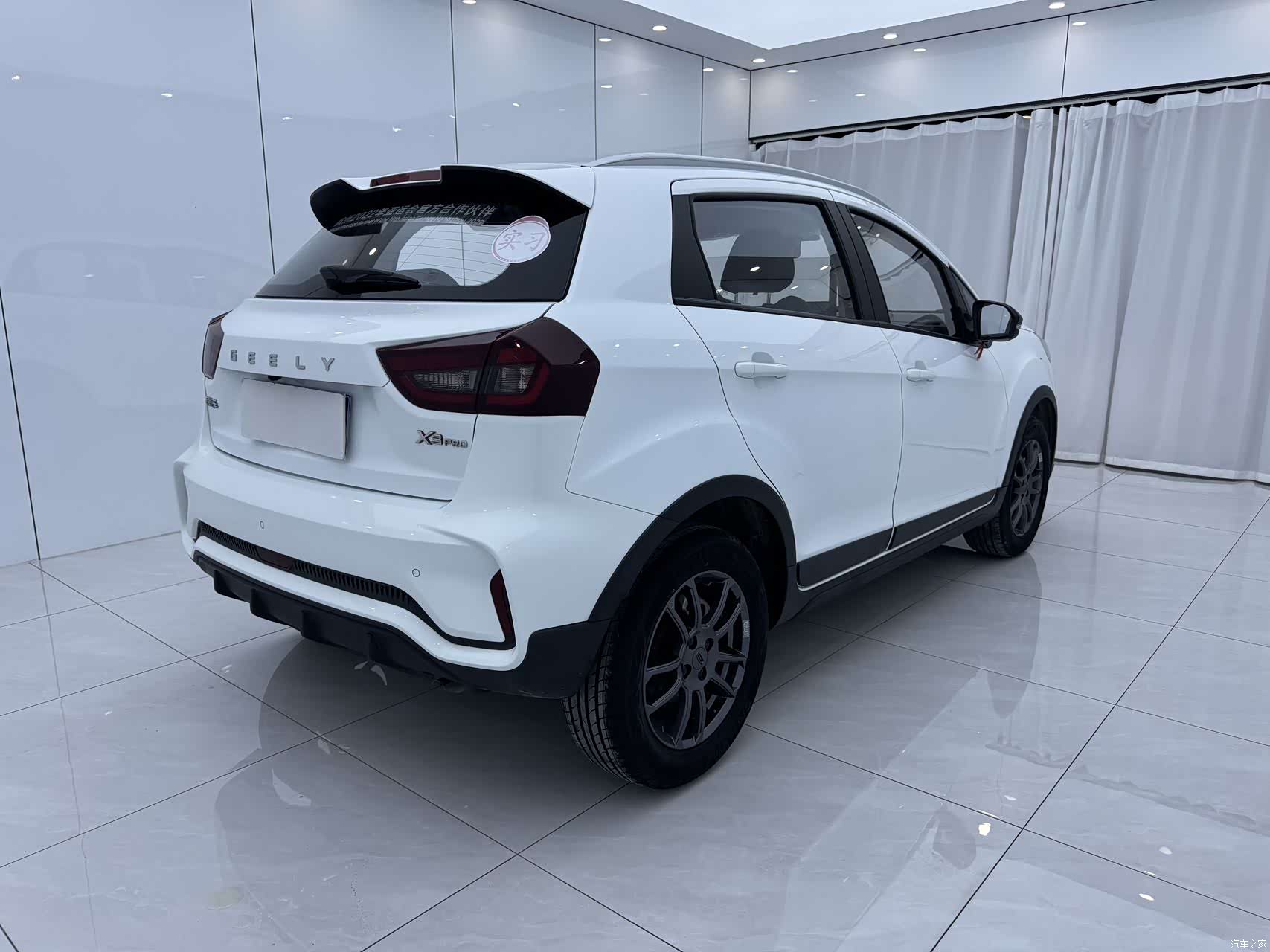 Geely X3, 2022 4
