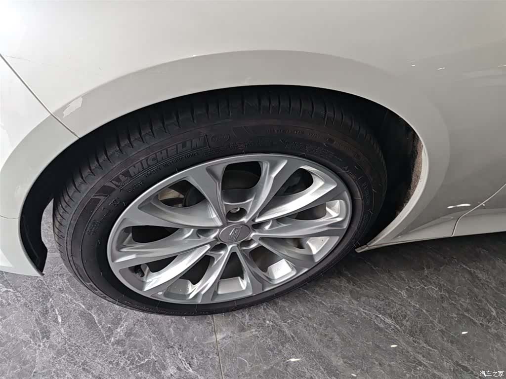 Cadillac CT5, 2023 23