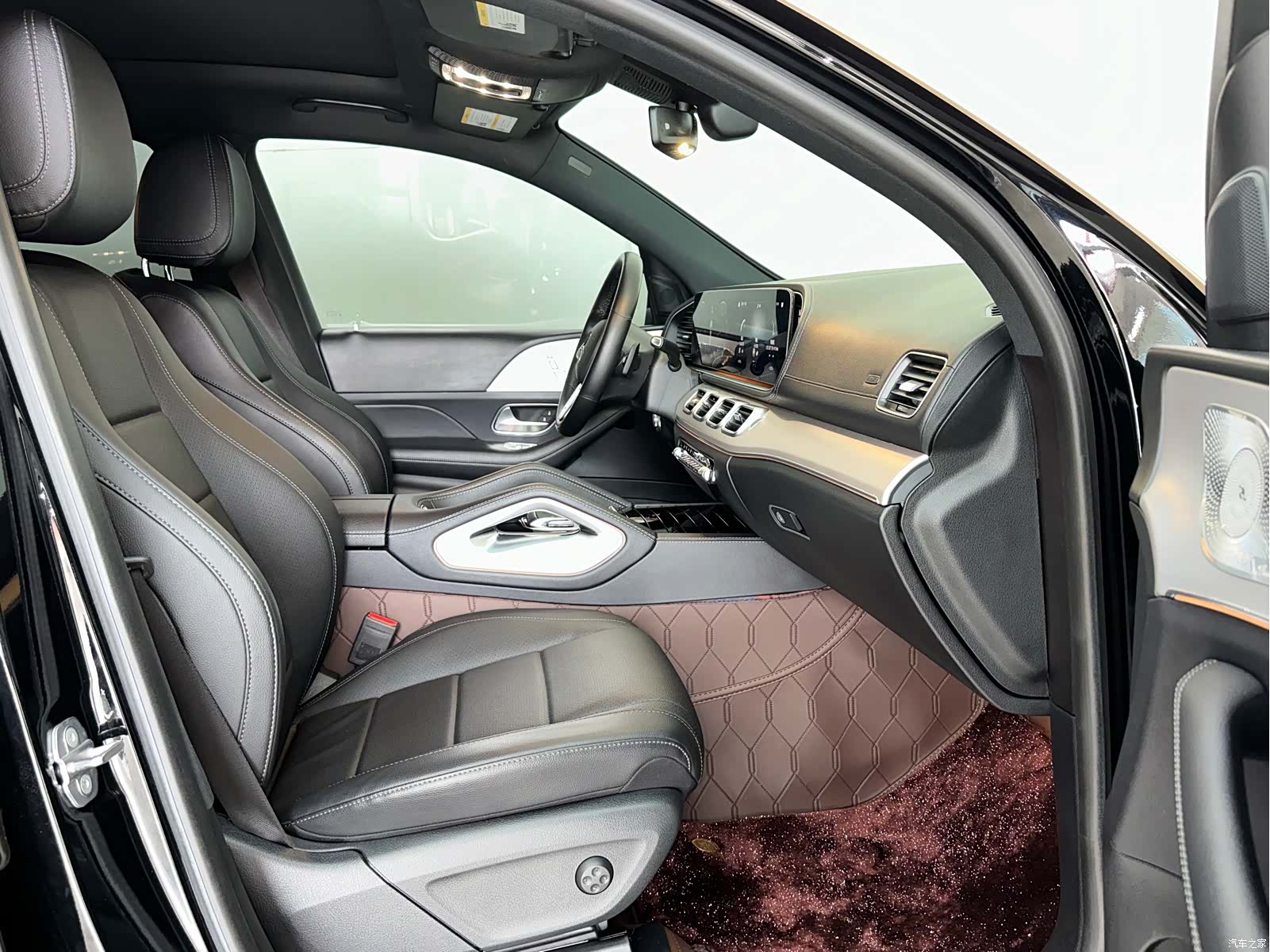 Mercedes-Benz GLS, 2020 11