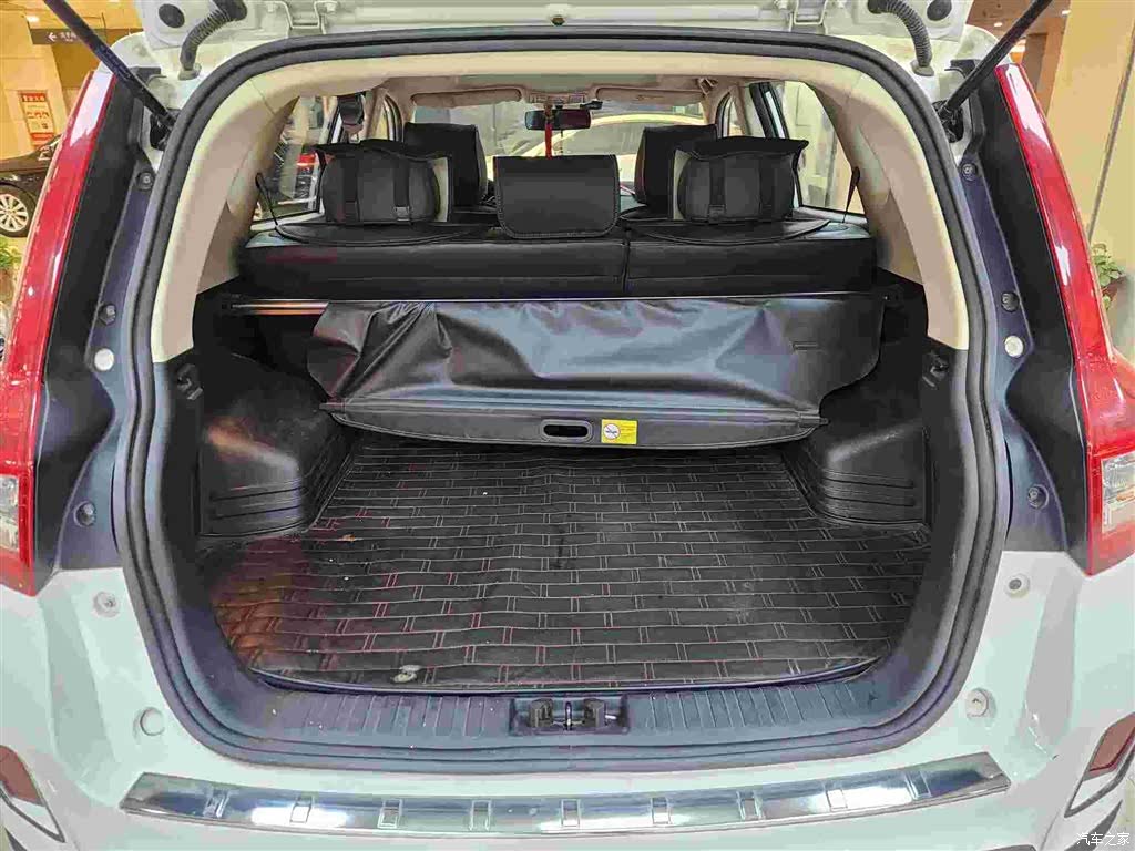 Geely X6, 2018 16
