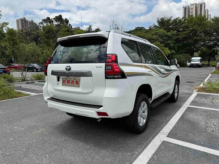 Toyota Prado 2019, фото 10