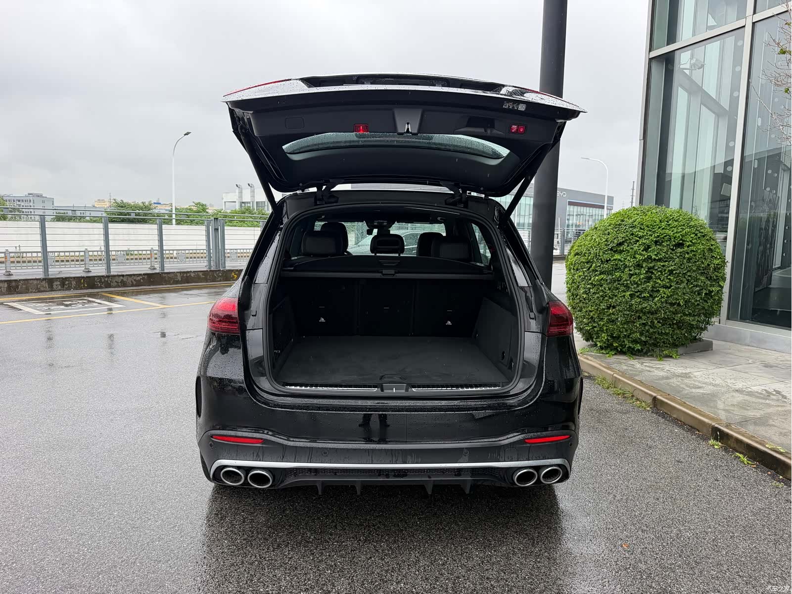 Mercedes-Benz GLE, 2025 14