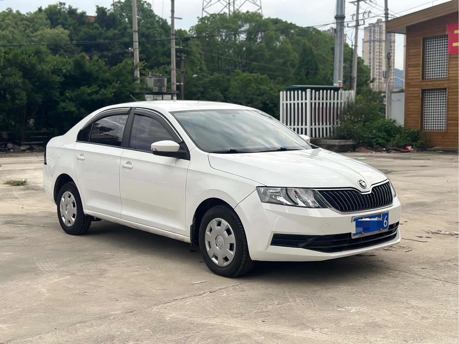 Skoda Rapid, 2019 3