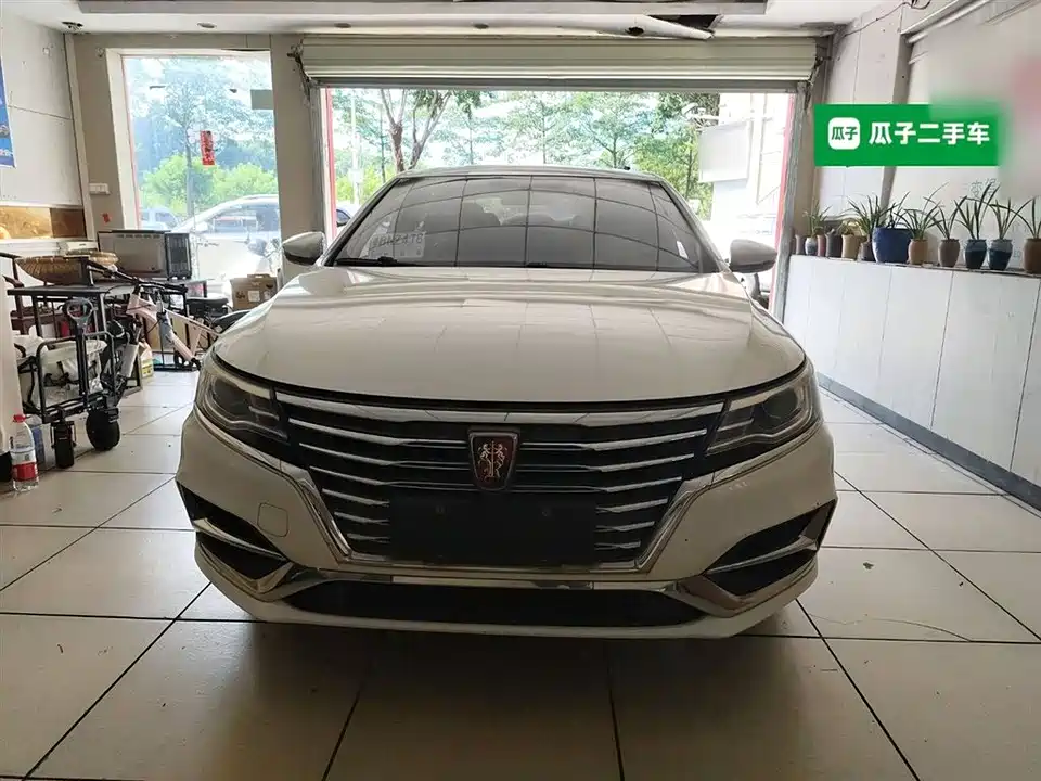Roewe i6