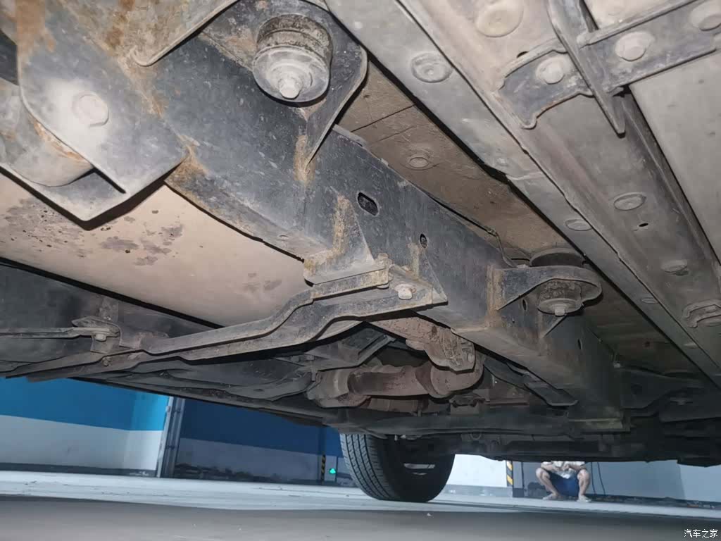 Roewe RX8, 2019 17