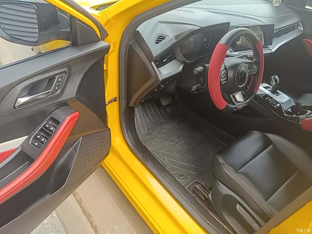 MG MG5, 2024 16