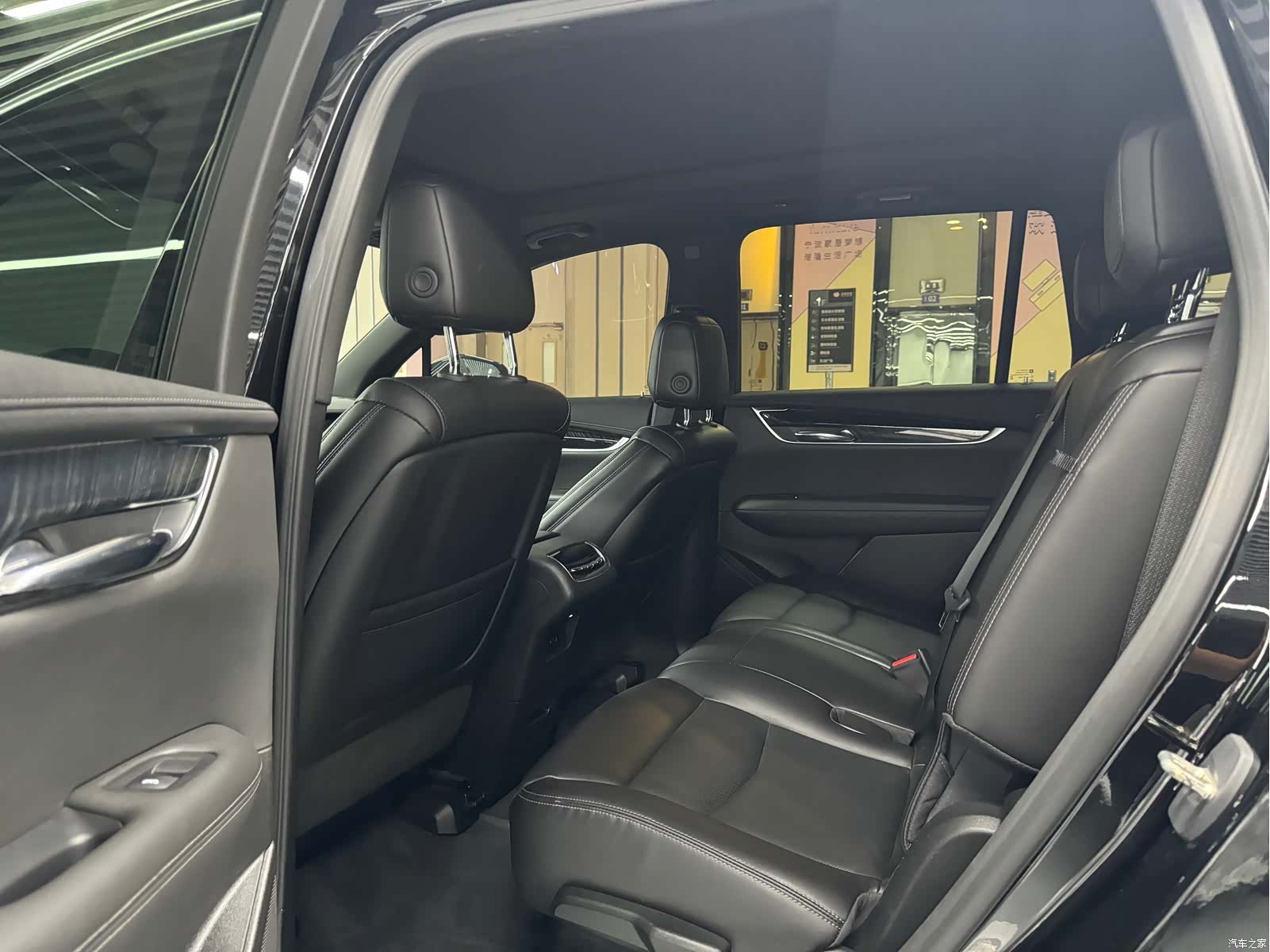 Cadillac XT6, 2021 все фото