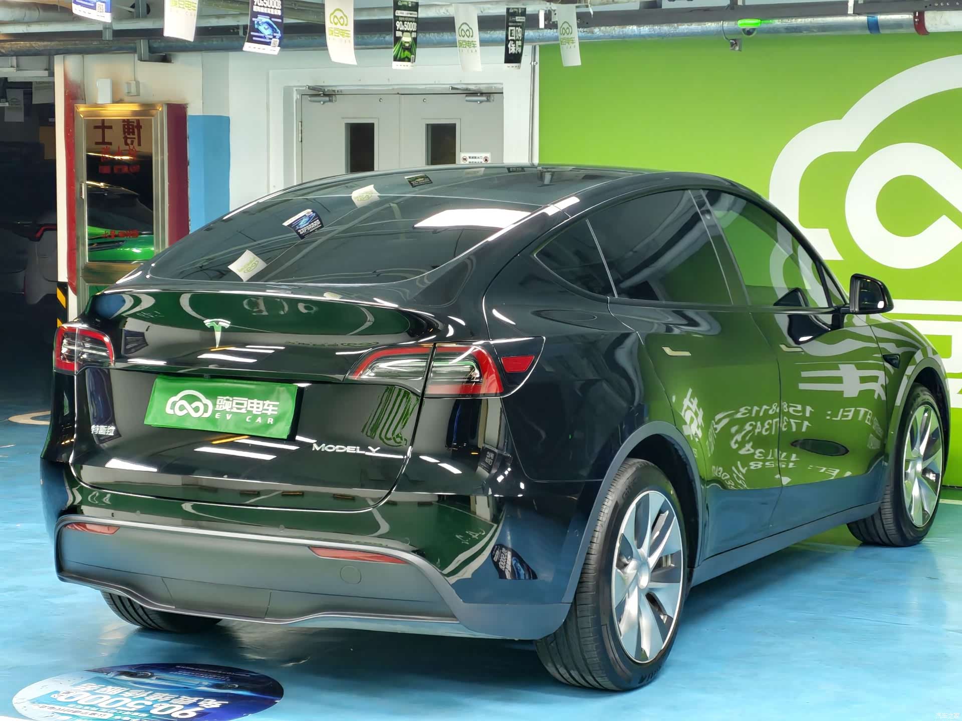 Tesla Model Y, 2021 17