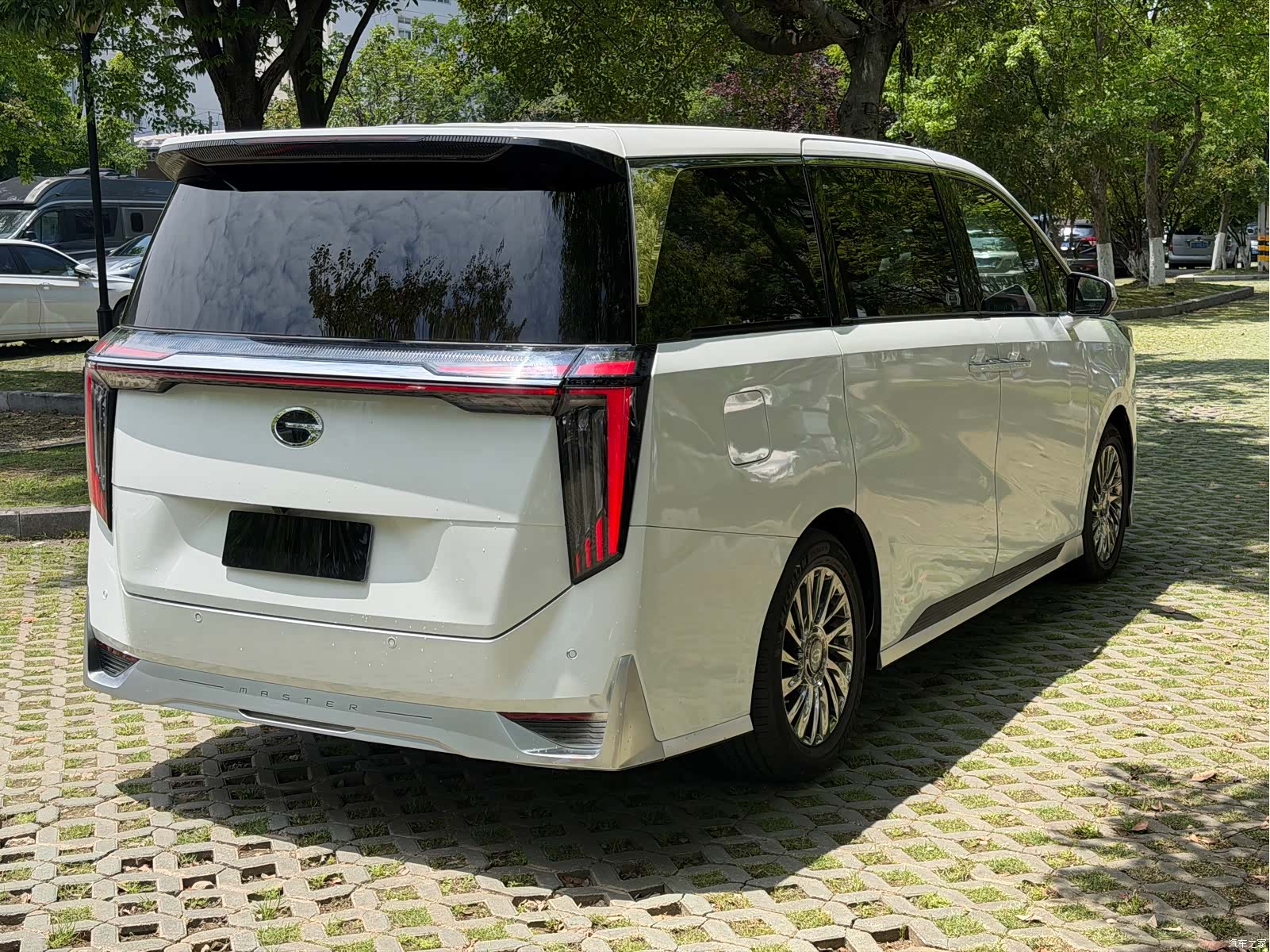 Trumpchi M8, 2022 21