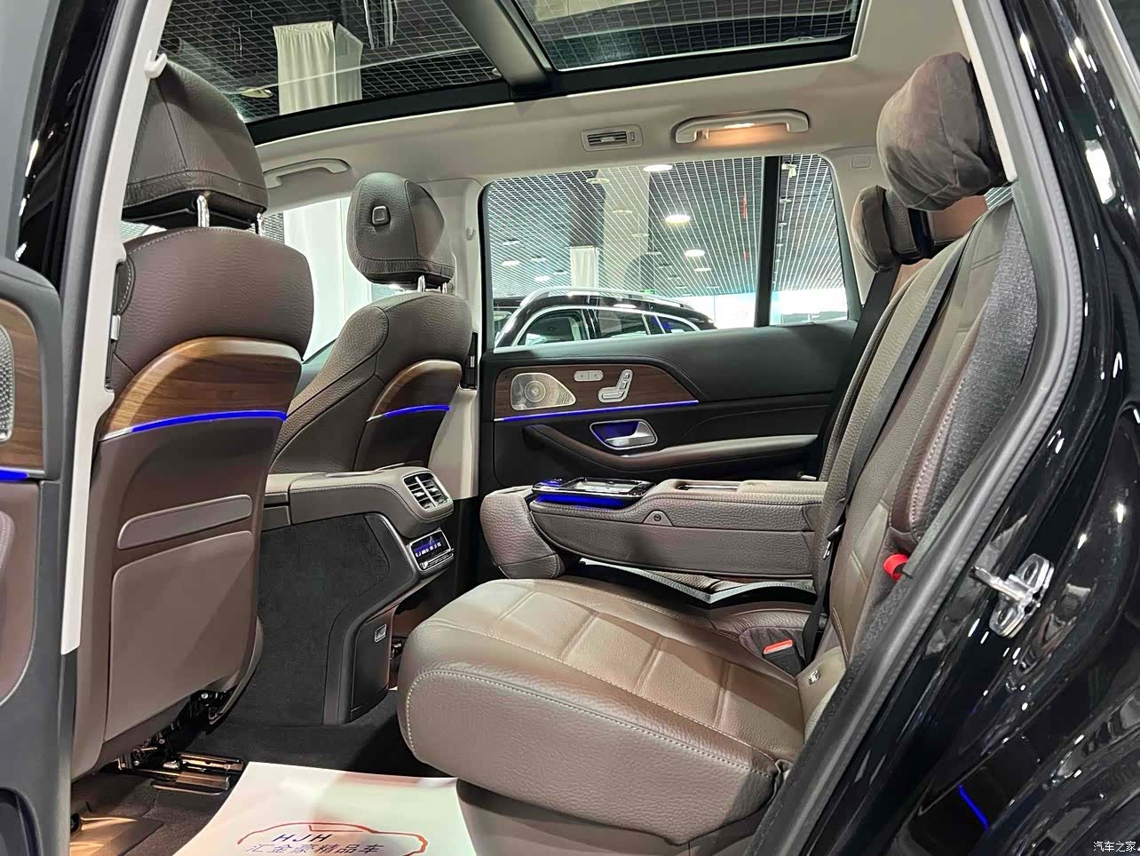 Mercedes-Benz GLS, 2023 14