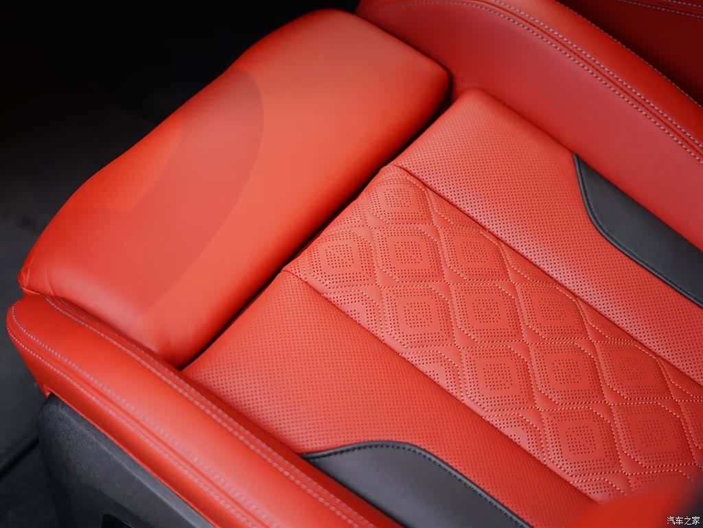 BMW M8, 2022 30