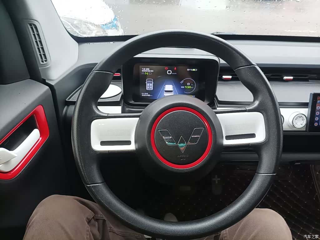 Wuling MINIEV, 2023 11