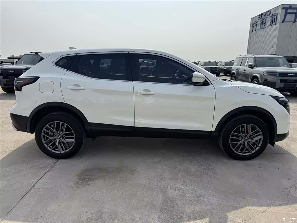 Nissan Qashqai, 2025 все фото