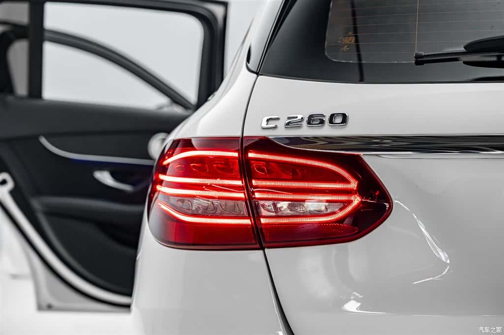 Mercedes-Benz C-Class, 2021 37
