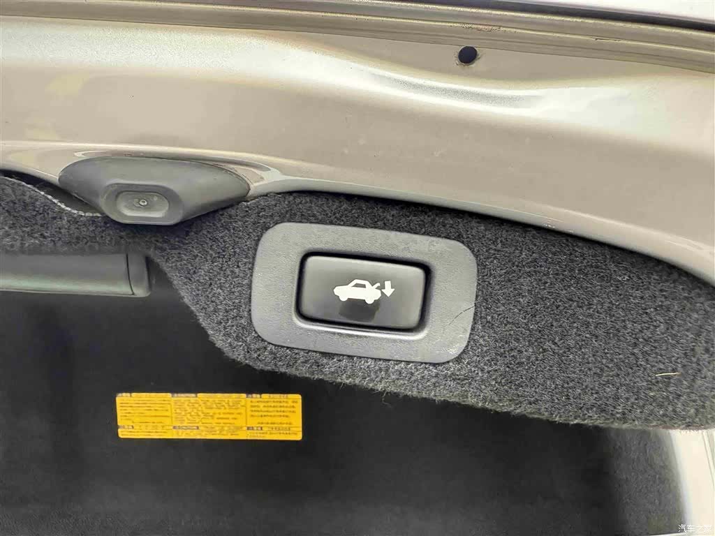 Lexus LS, 2008 25