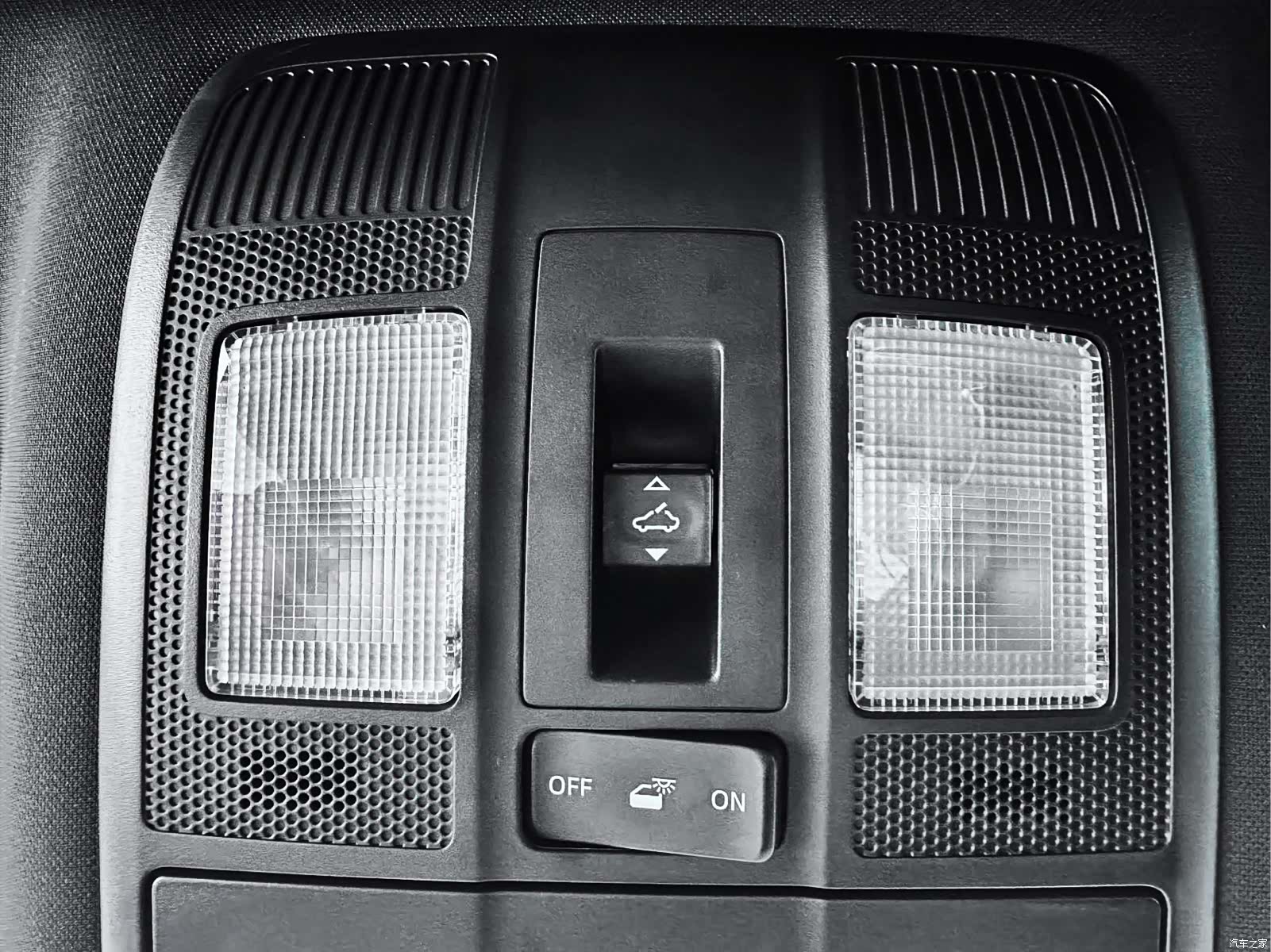 Mazda CX-4, 2023 18