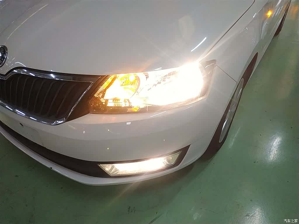 Skoda Rapid, 2016 15
