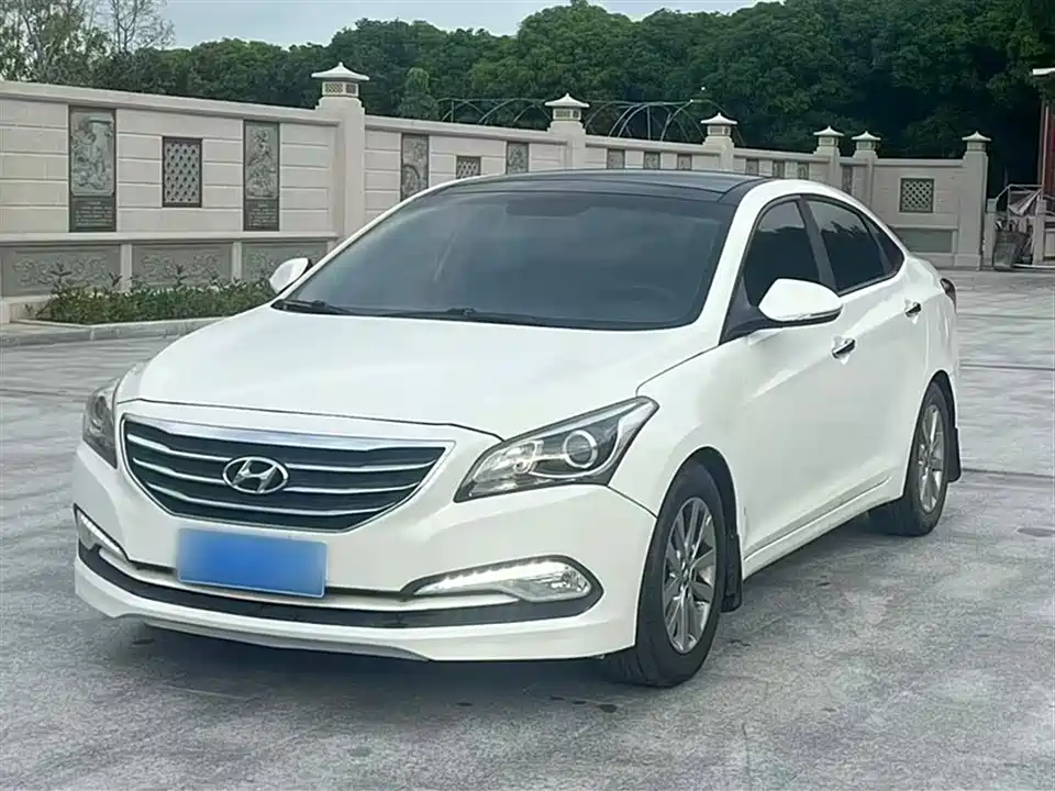 Hyundai Name picture