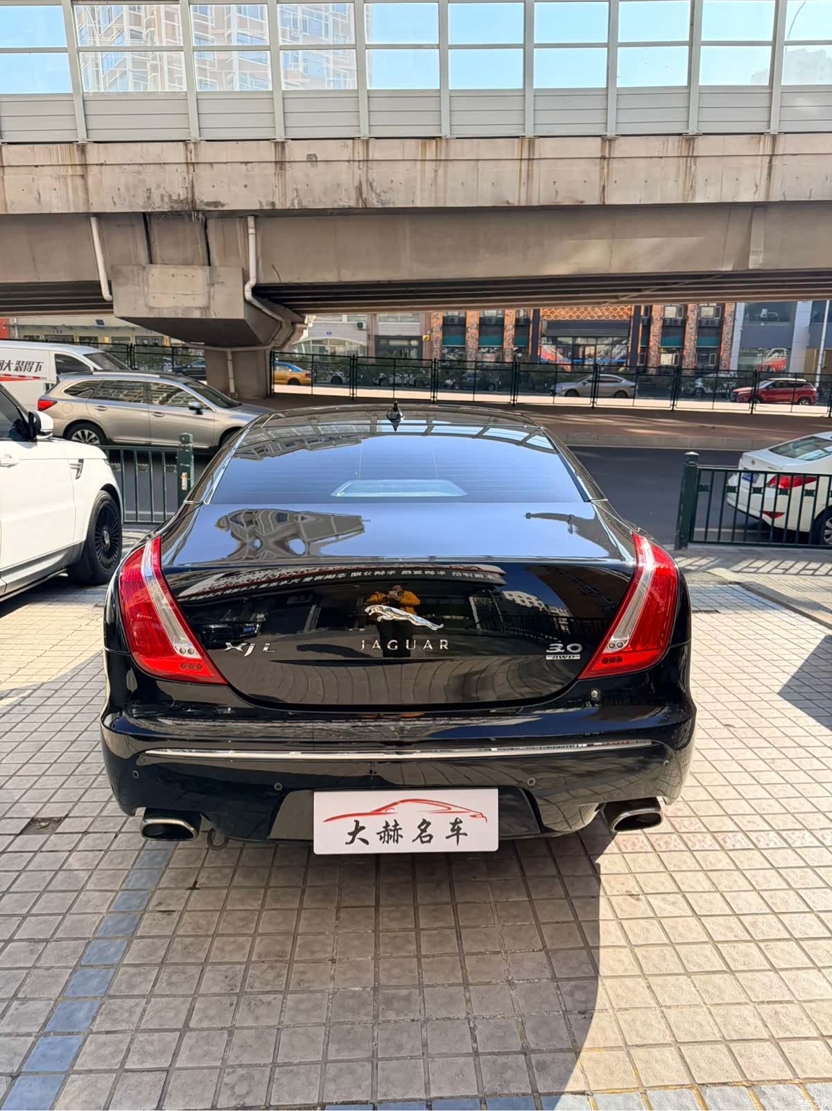 Jaguar XJ, 2013 все фото
