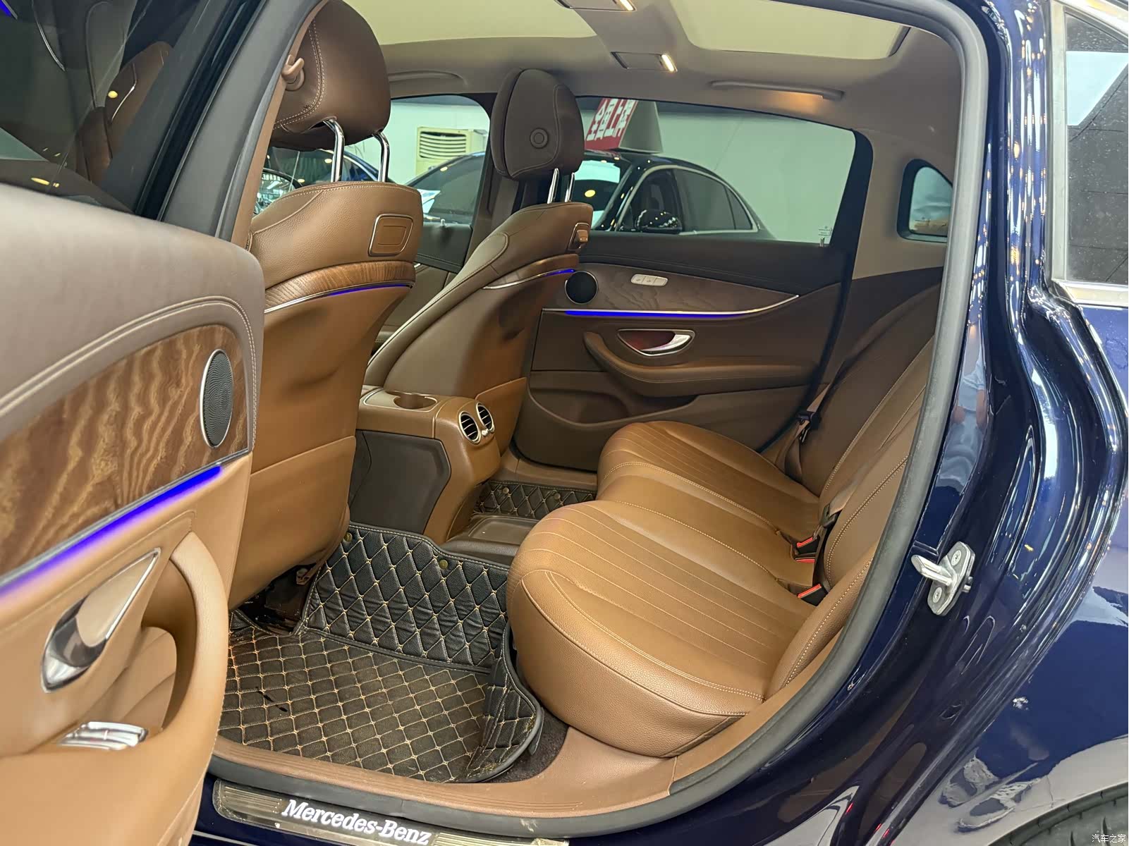 Mercedes-Benz E-Class, 2018 12