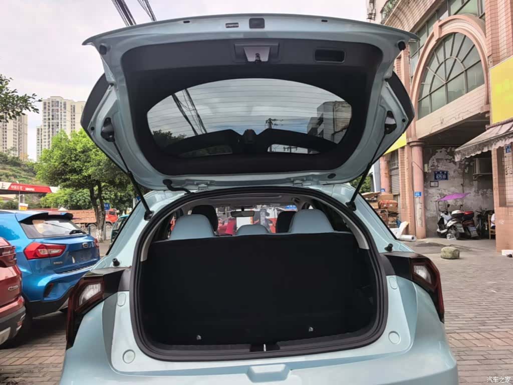 Geely E, 2023 19