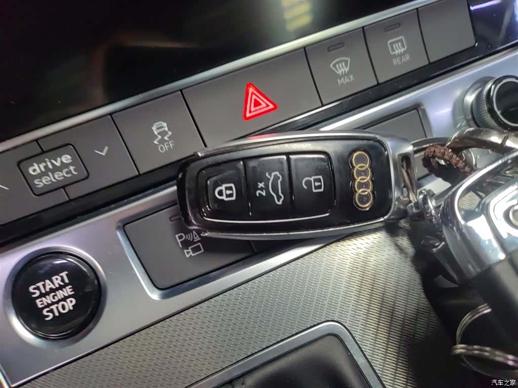 Audi A6L, 2021 11