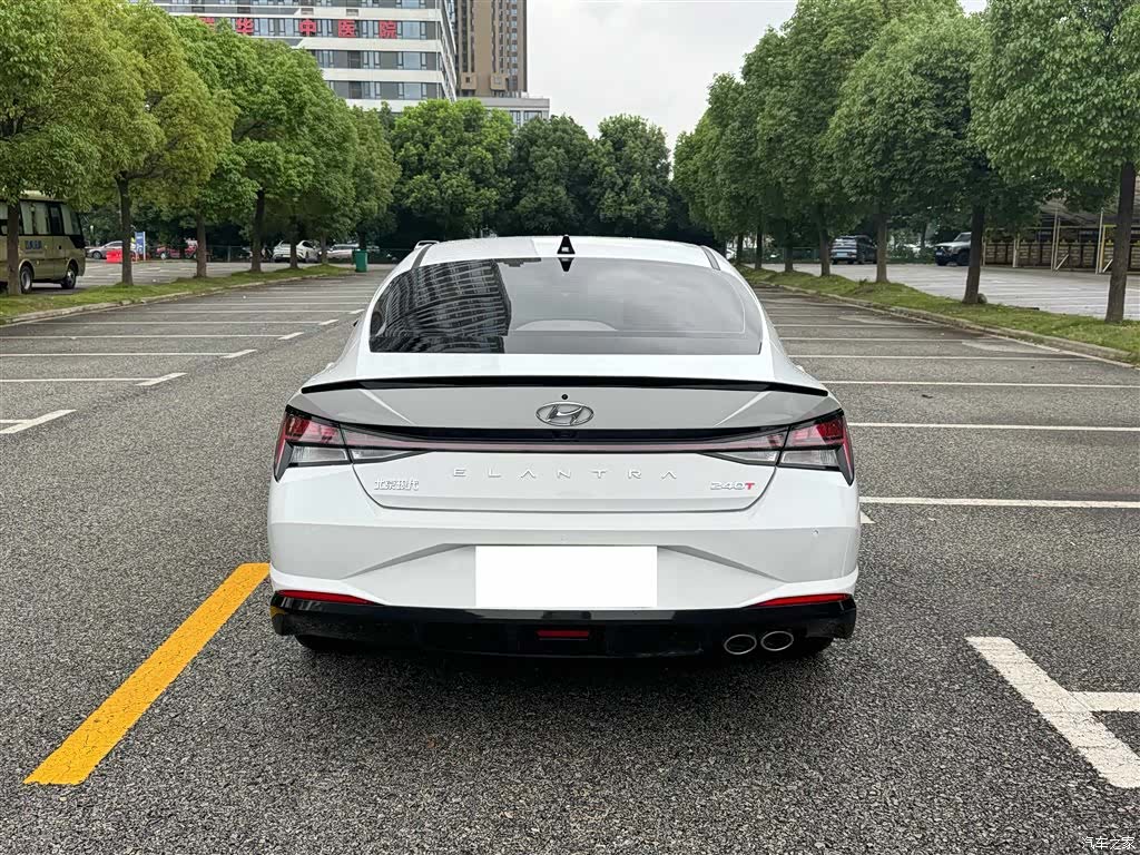 Hyundai Elantra, 2023 11