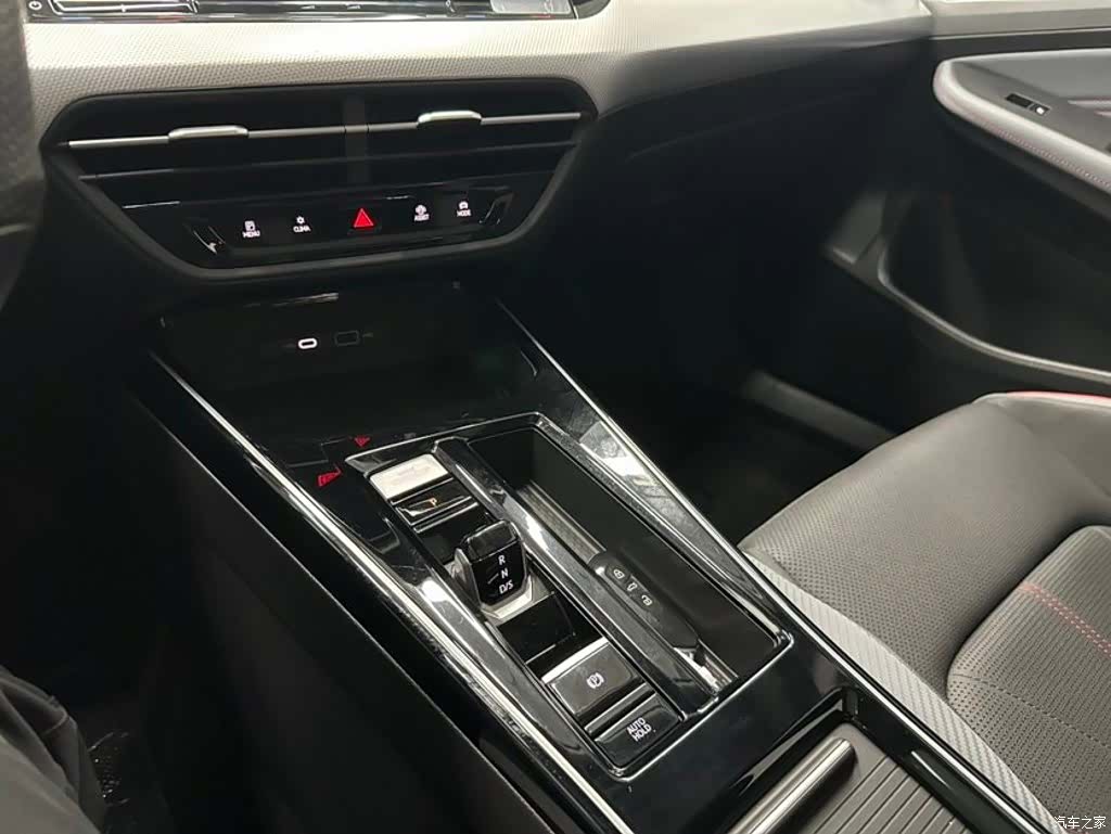 Volkswagen Lamando, 2023 18