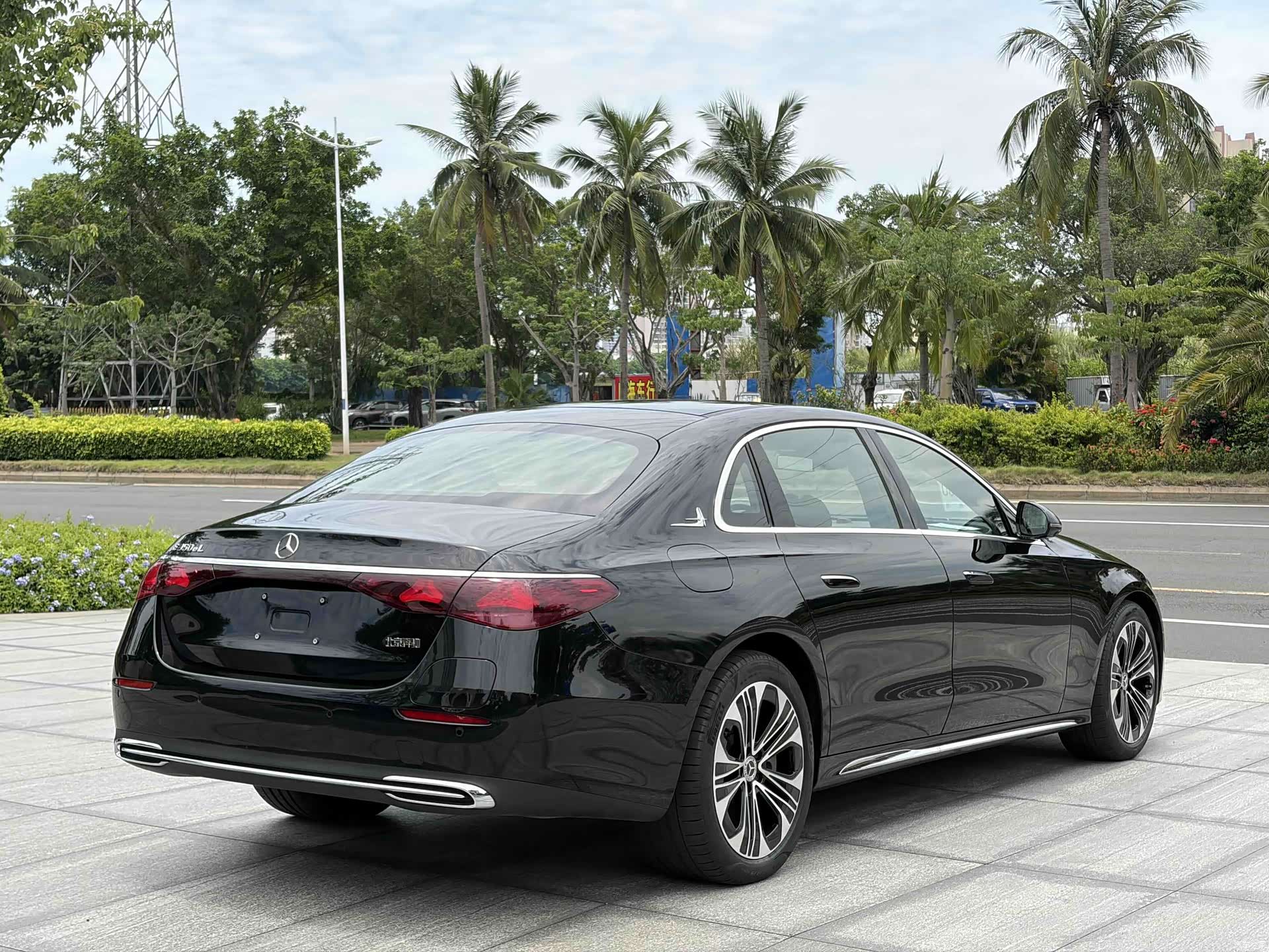 Mercedes-Benz E-Class, 2024 10