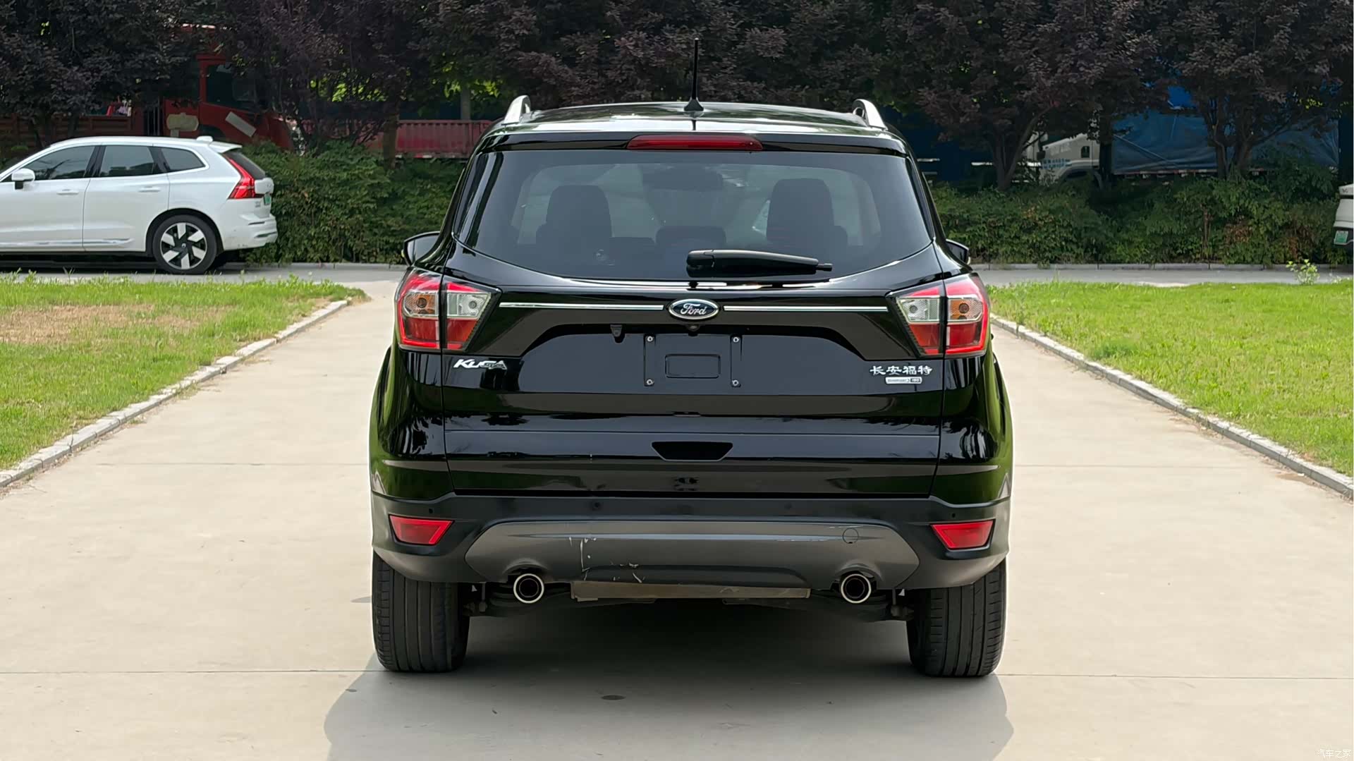 Ford Kuga, 2020 15