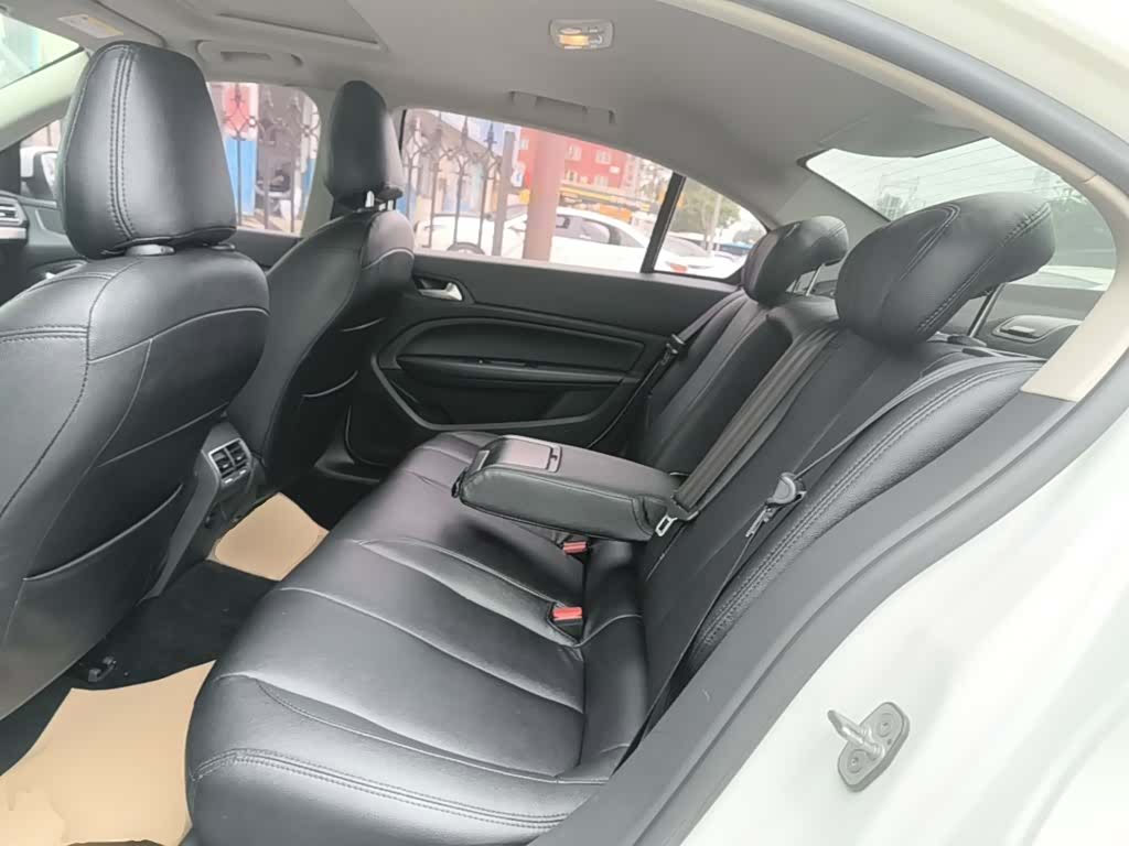 Peugeot 408, 2016 16