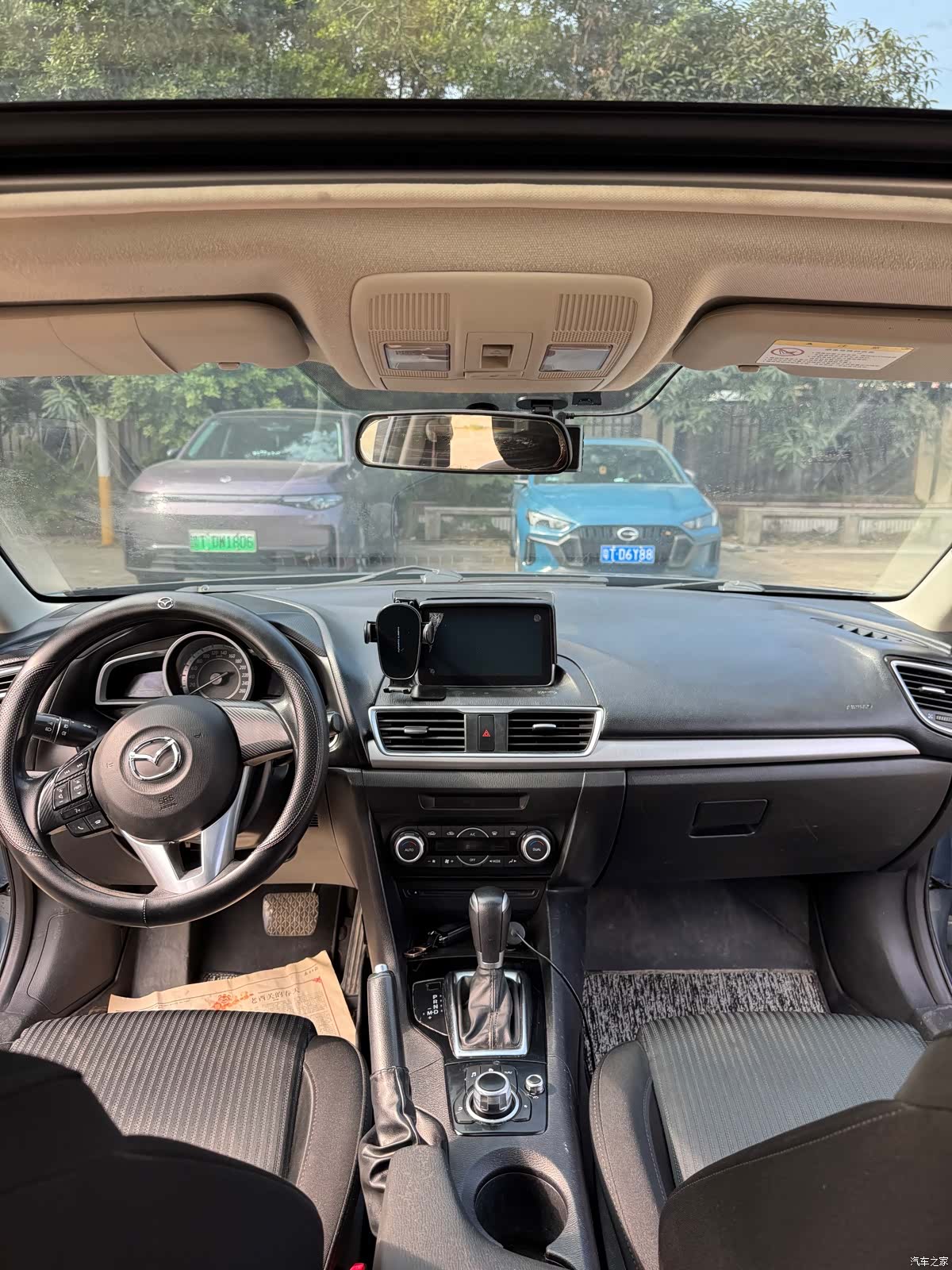 Mazda Mazda3, 2016 8