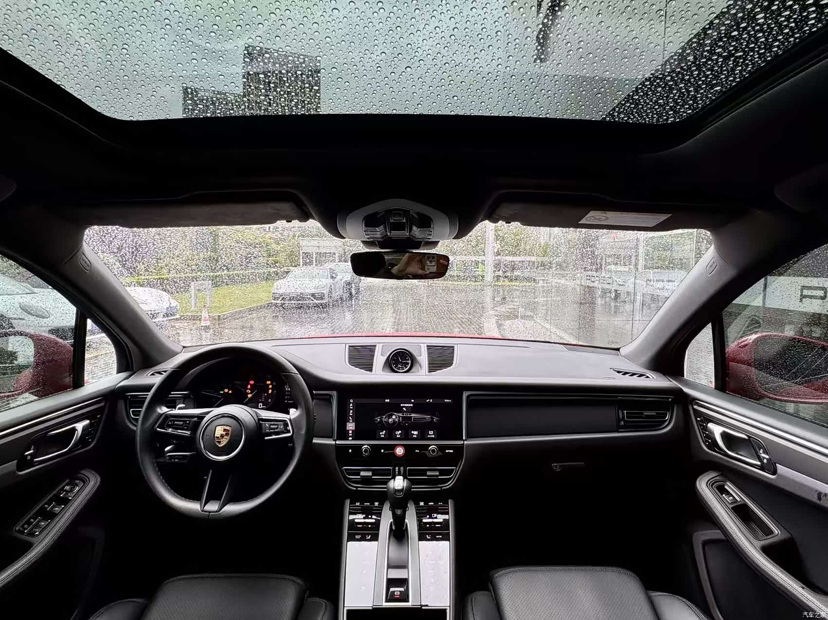 Porsche Macan, 2024 13