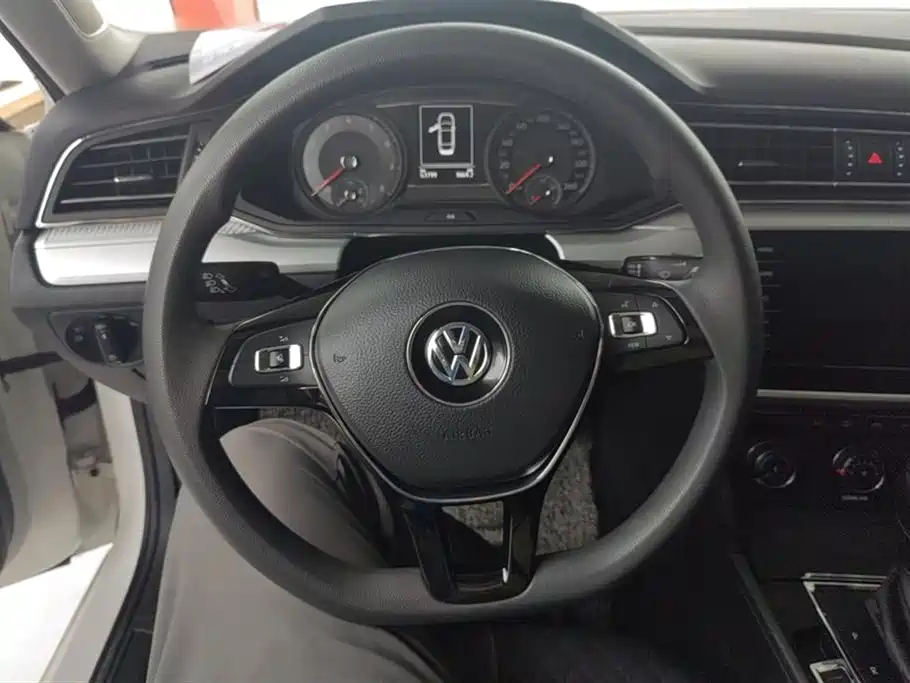 Volkswagen Lingdu