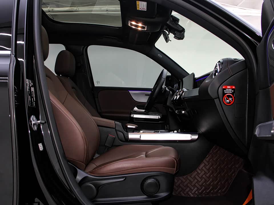 Mercedes-Benz GLB Mercedes-Benz GLB
