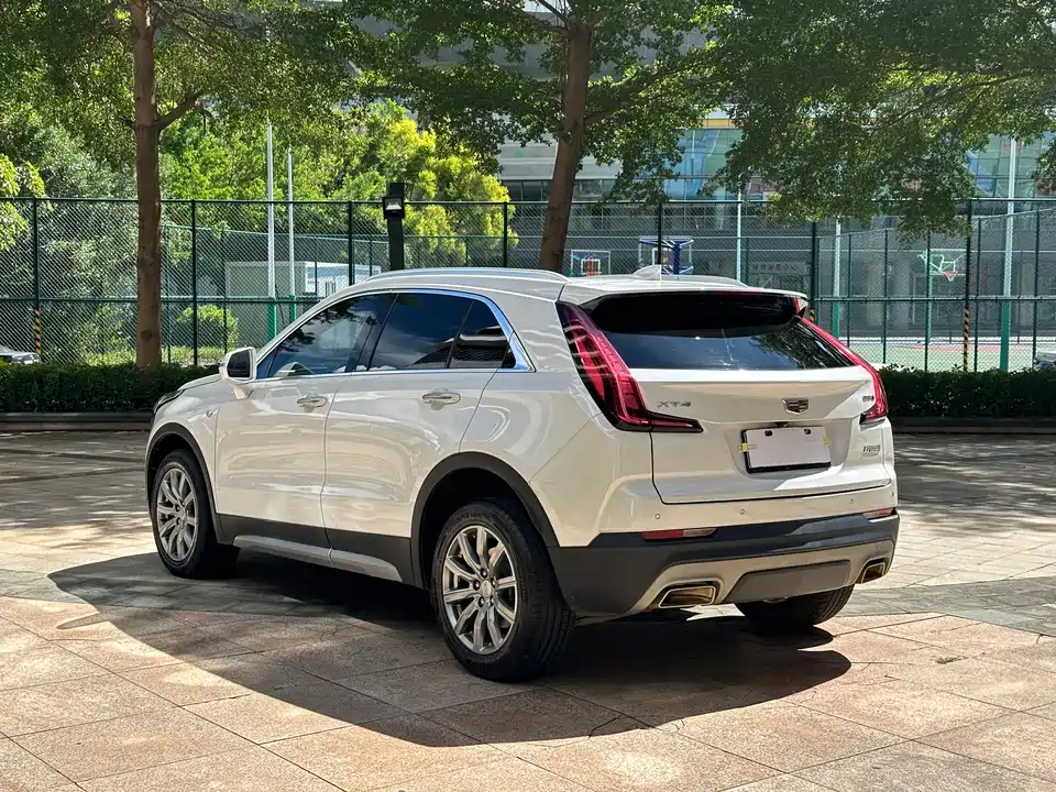 Cadillac XT4