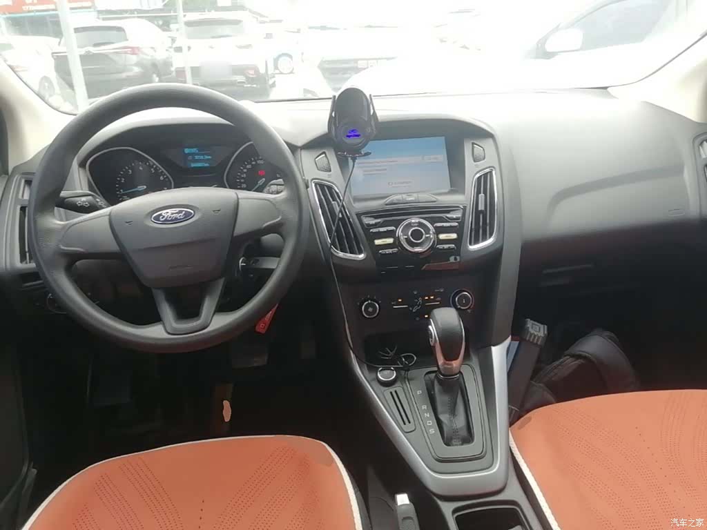 Ford Focus, 2016 10