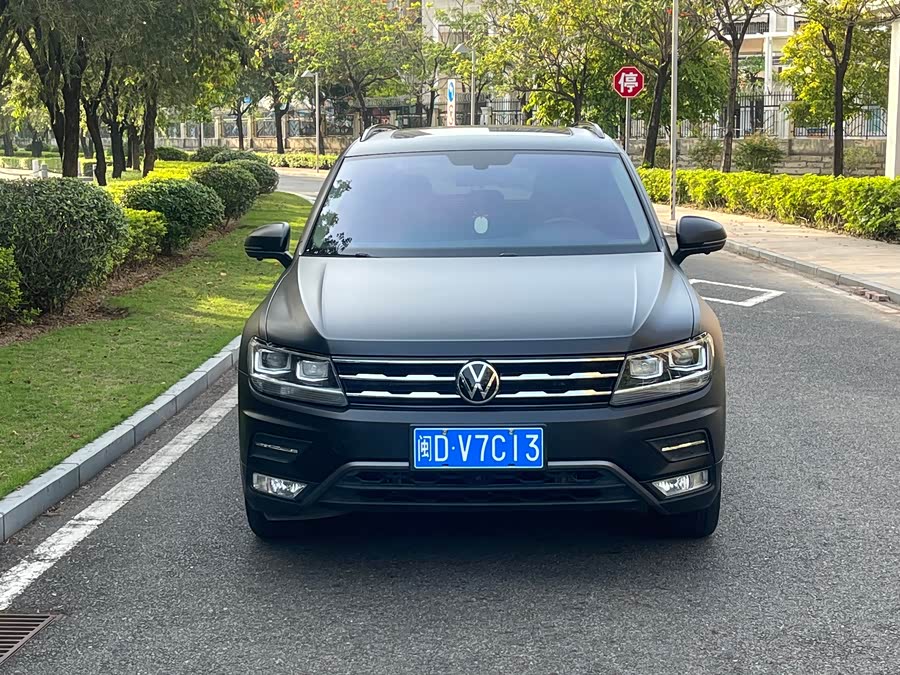 Volkswagen Tiguan L 2020, фото 2