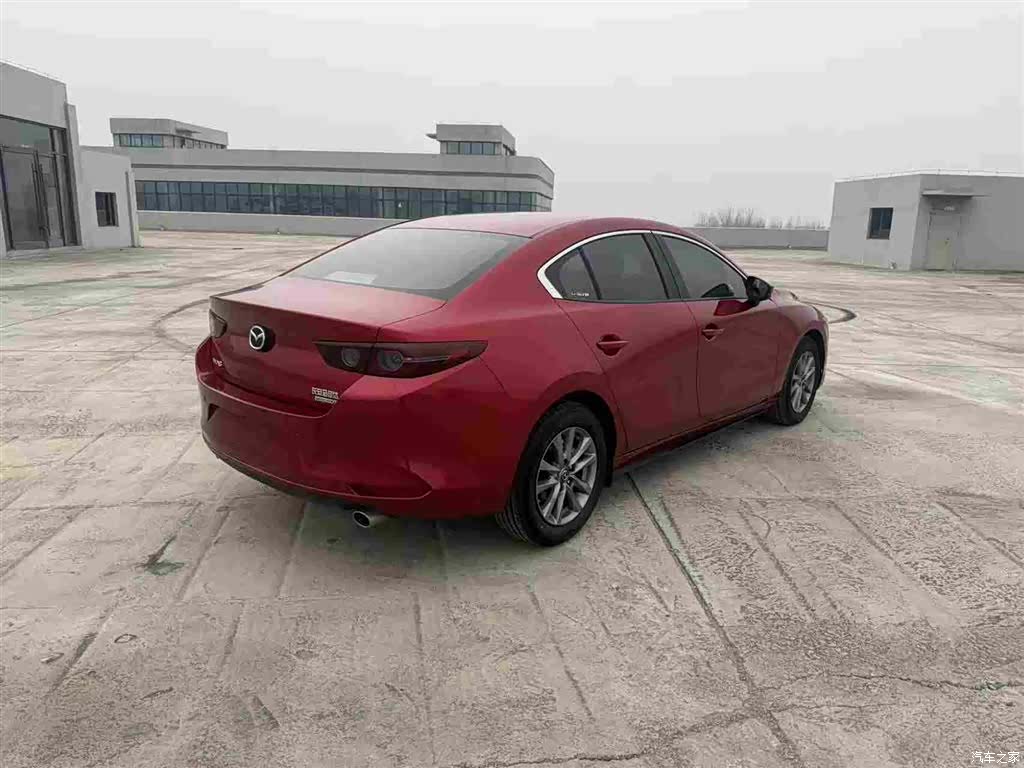Mazda Mazda3, 2022 7