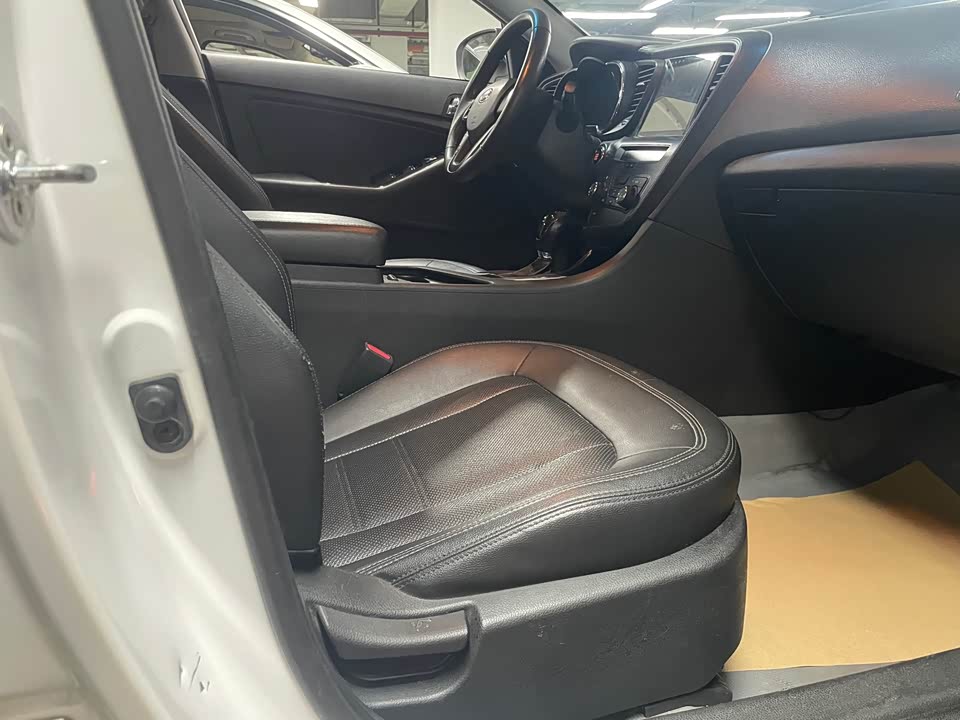 Kia K5 Kia K5